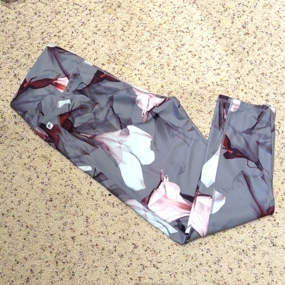 Fabletics Floral Crop Leggings